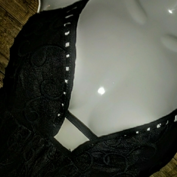 Millau Nightie Size S Lace Bust Lifting NWOT - Picture 5 of 11